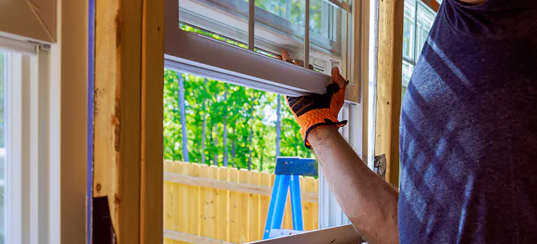 >Bay Window Curtain Rail Track in Delta, British Columbia