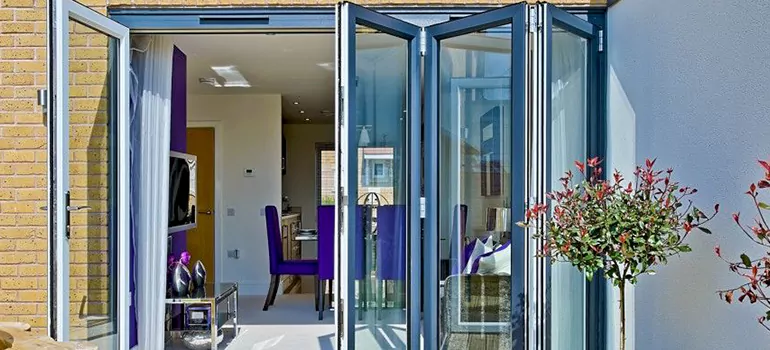Commercial Door Glass Repair in Delta, BC